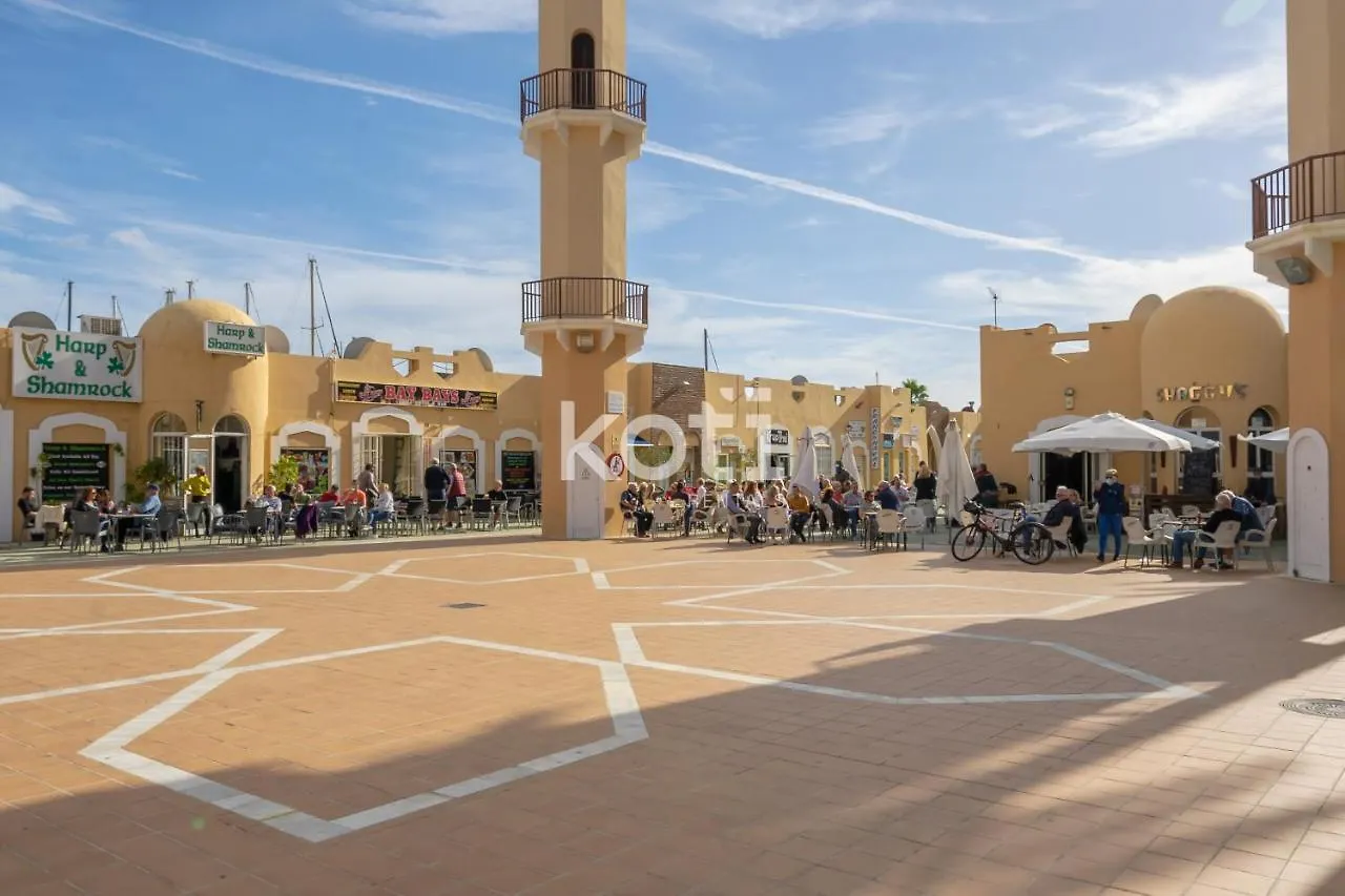 Koti Rentals - Atico Fenix Fuengirola Apartment